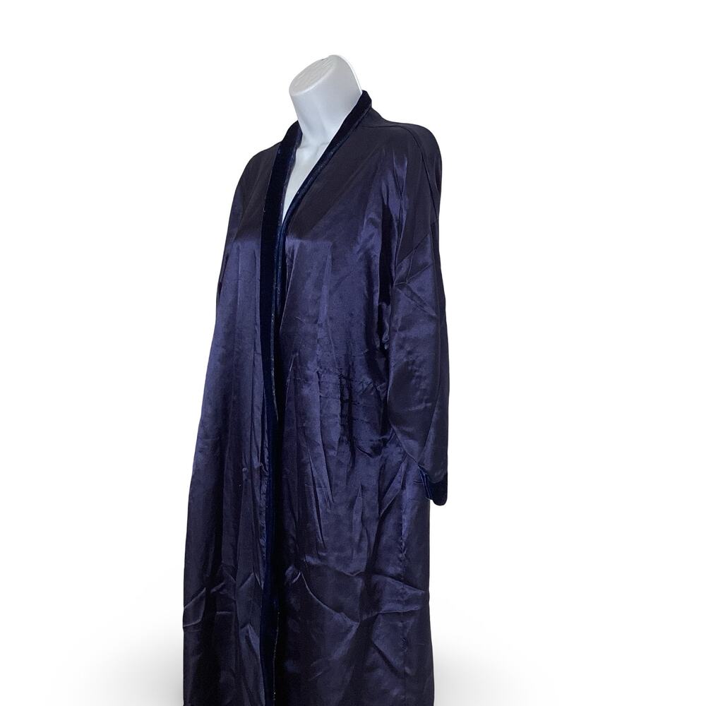 Labeaux Satin Robe - Picture 2 of 7